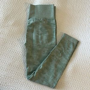 Green Camo Gymshark Seamless Legging